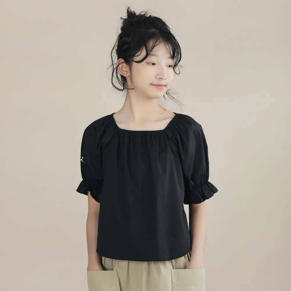 方领上衣/ 卡其灯笼半裙 Square Elegance Blouse/ Khaki Lantern Midi Skirt