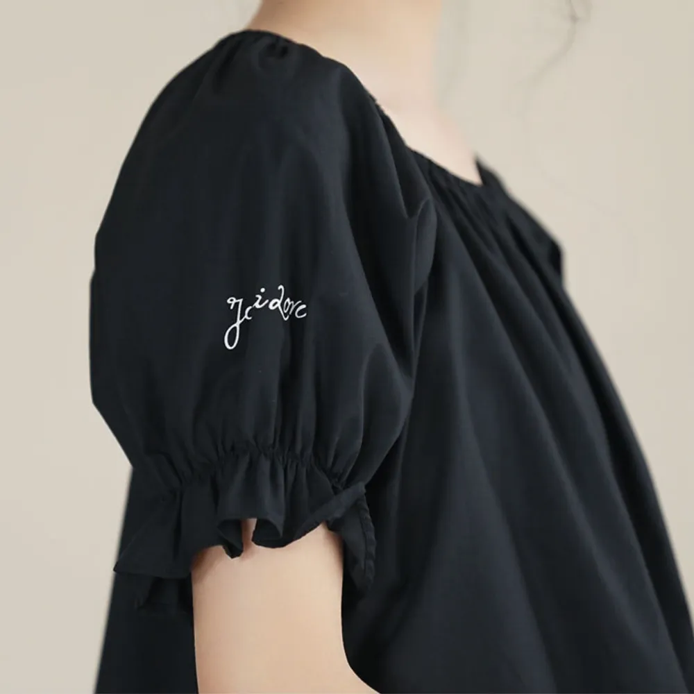 方领上衣/ 卡其灯笼半裙 Square Elegance Blouse/ Khaki Lantern Midi Skirt
