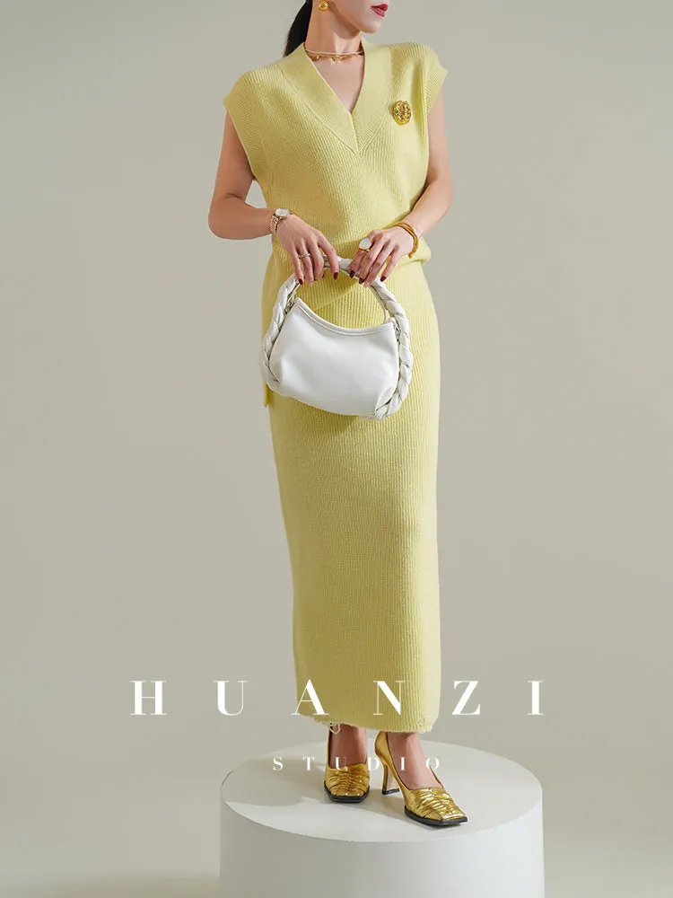 Huanzi custom knitted elegant fashion minimalist lazy V-neck suit fishtail skirt vest cardigan autumn and winter women