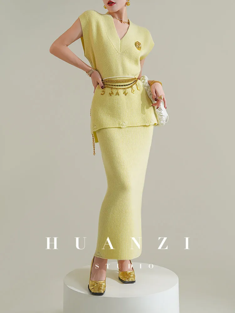 Huanzi custom knitted elegant fashion minimalist lazy V-neck suit fishtail skirt vest cardigan autumn and winter women