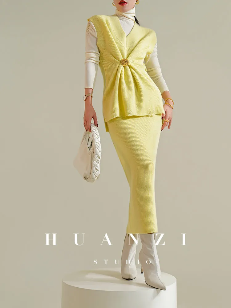 Huanzi custom knitted elegant fashion minimalist lazy V-neck suit fishtail skirt vest cardigan autumn and winter women