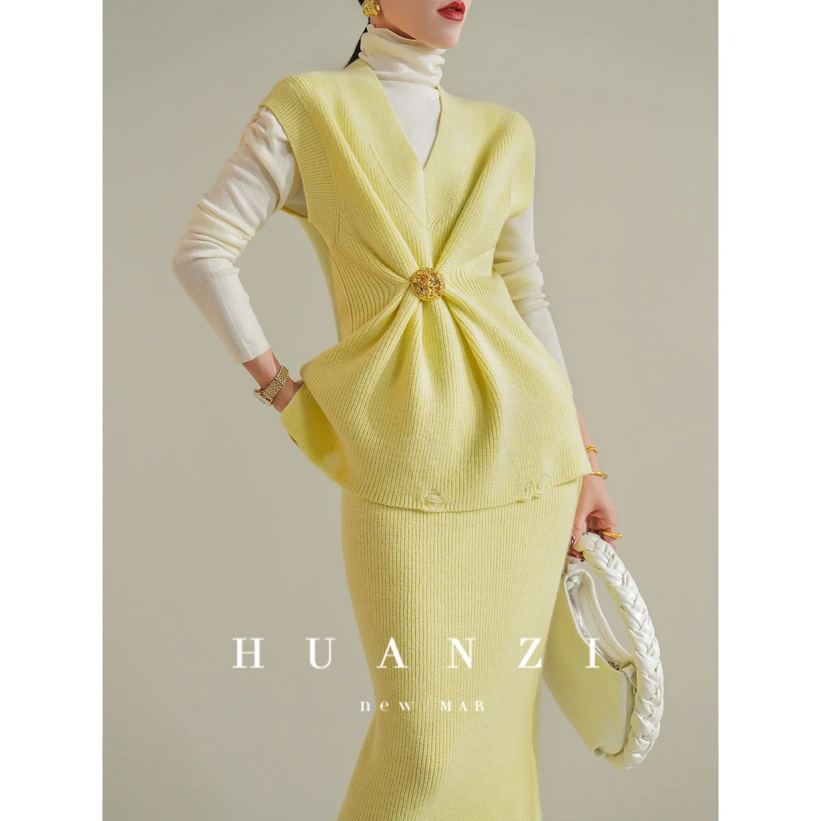 Huanzi custom knitted elegant fashion minimalist lazy V-neck suit fishtail skirt vest cardigan autumn and winter women