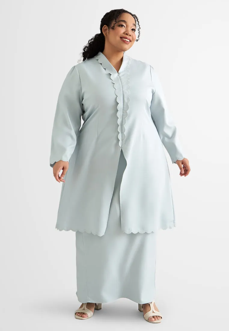 Lestari Minimalist Elegant Scallop Embroidery Kebaya Set