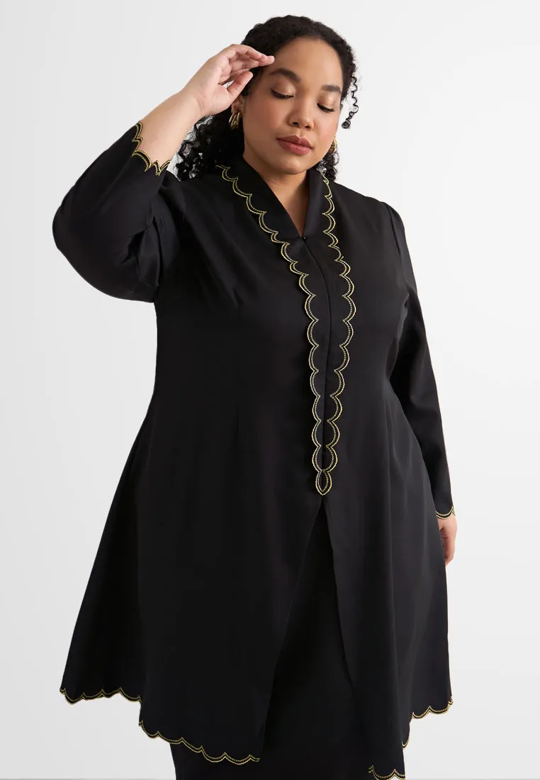 Lestari Minimalist Elegant Scallop Embroidery Kebaya Set