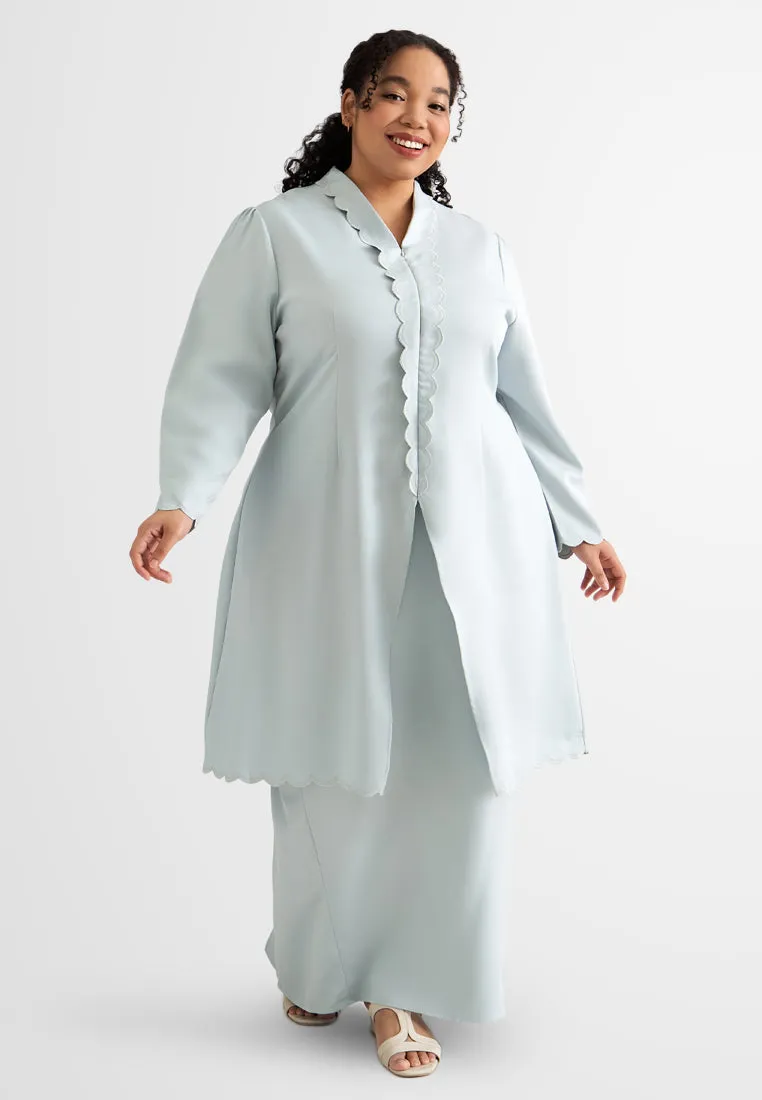 Lestari Minimalist Elegant Scallop Embroidery Kebaya Set