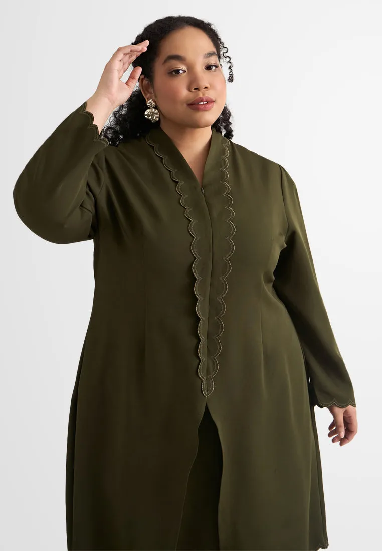 Lestari Minimalist Elegant Scallop Embroidery Kebaya Set