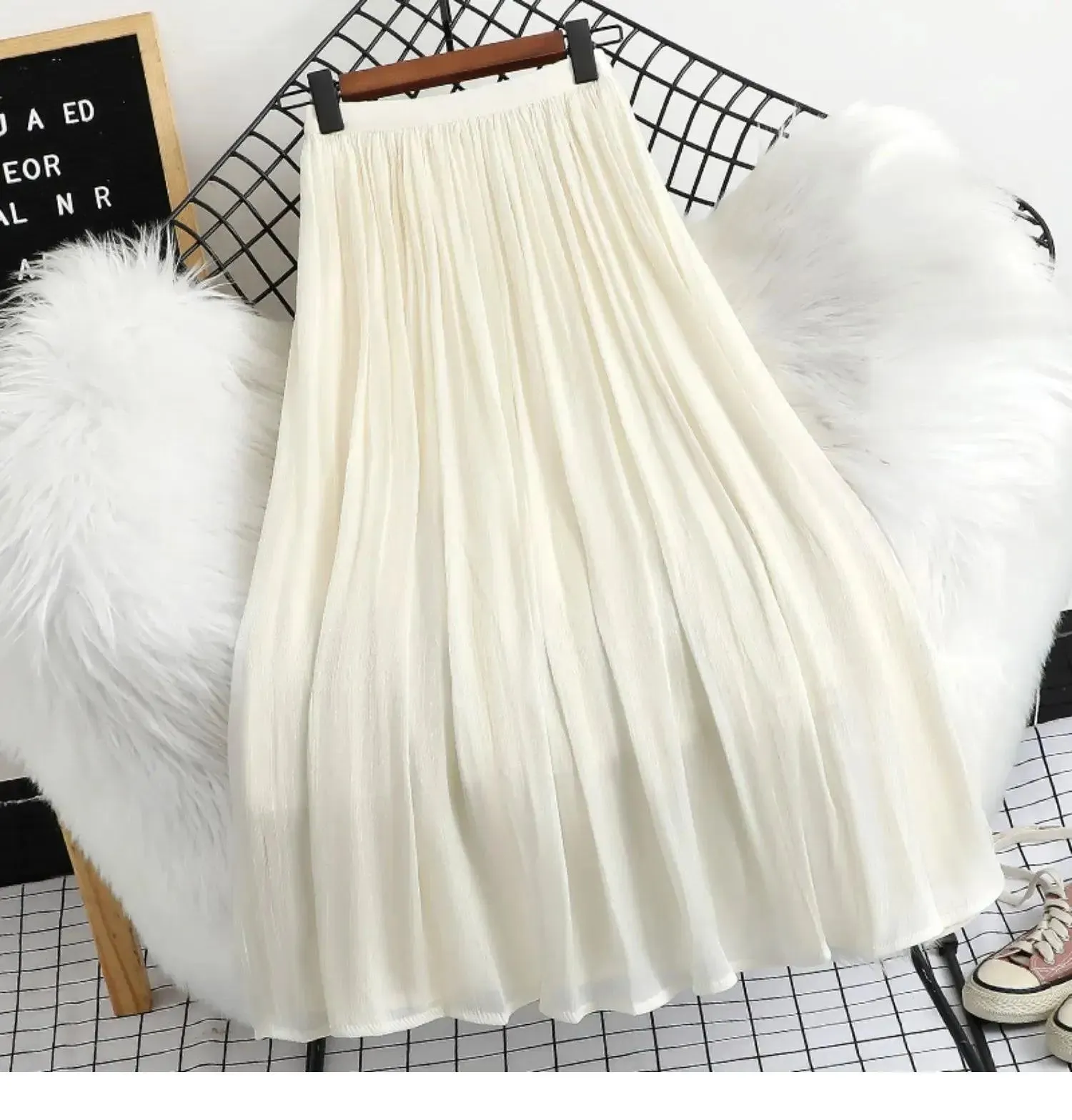 Minimalist Solid Color A-Line Skirt