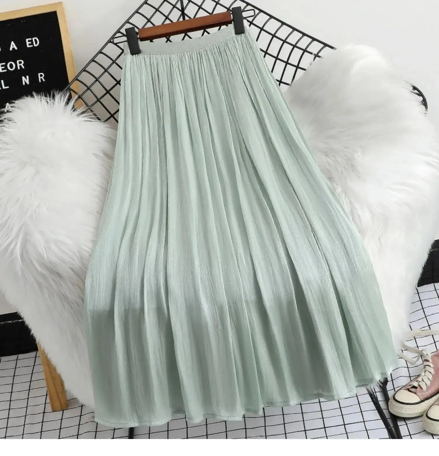 Minimalist Solid Color A-Line Skirt
