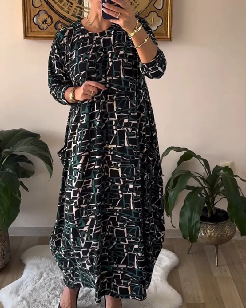 Retro style long-sleeved dress
