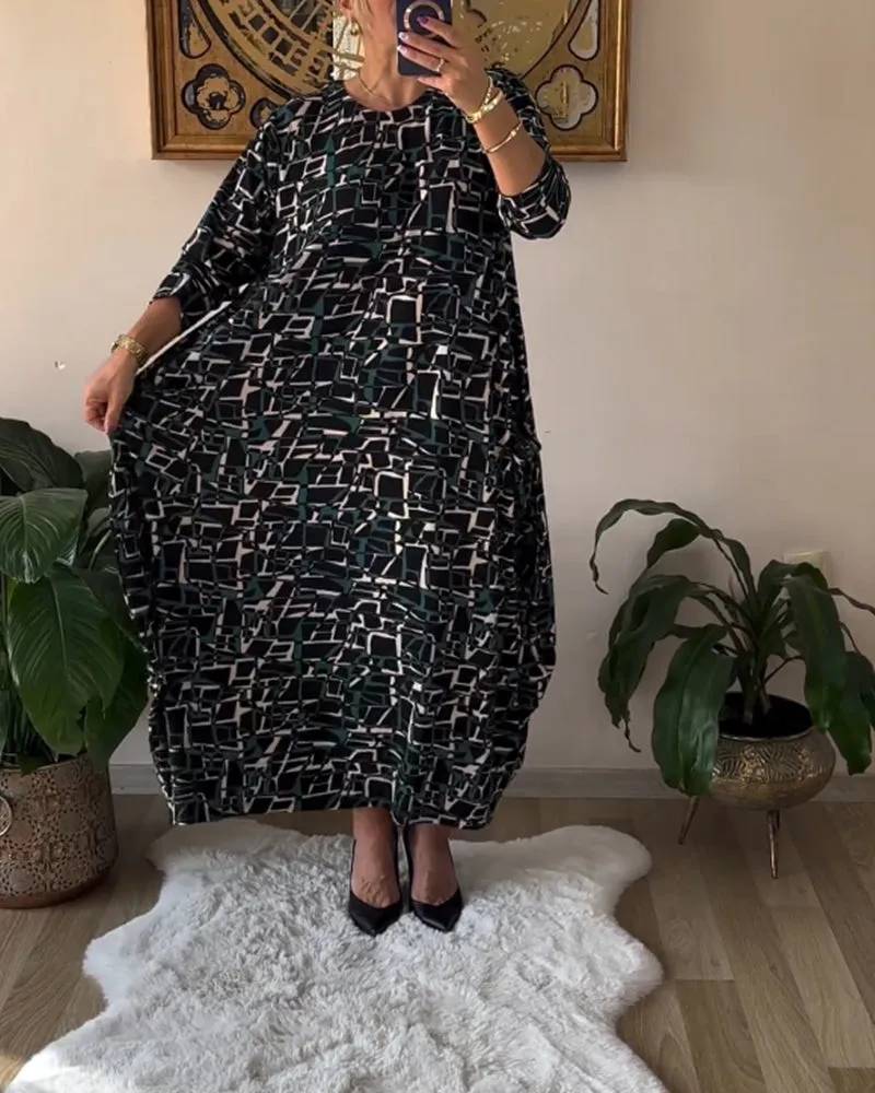 Retro style long-sleeved dress