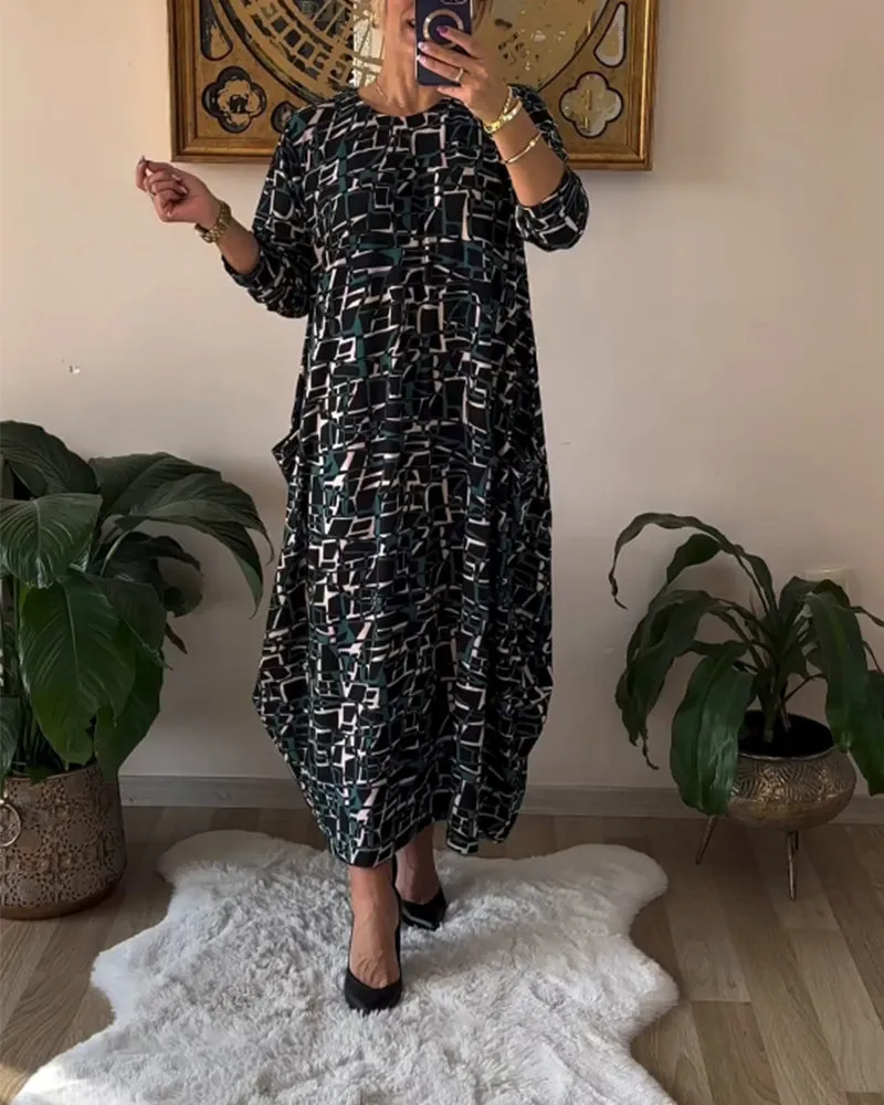 Retro style long-sleeved dress