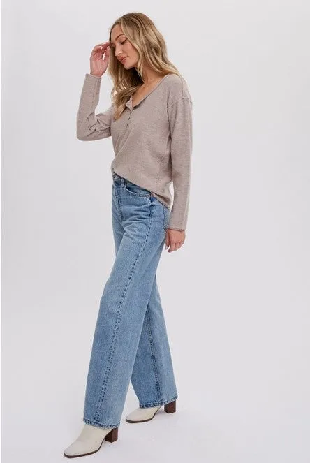 Reverse Seam Henley Top In Mushroom