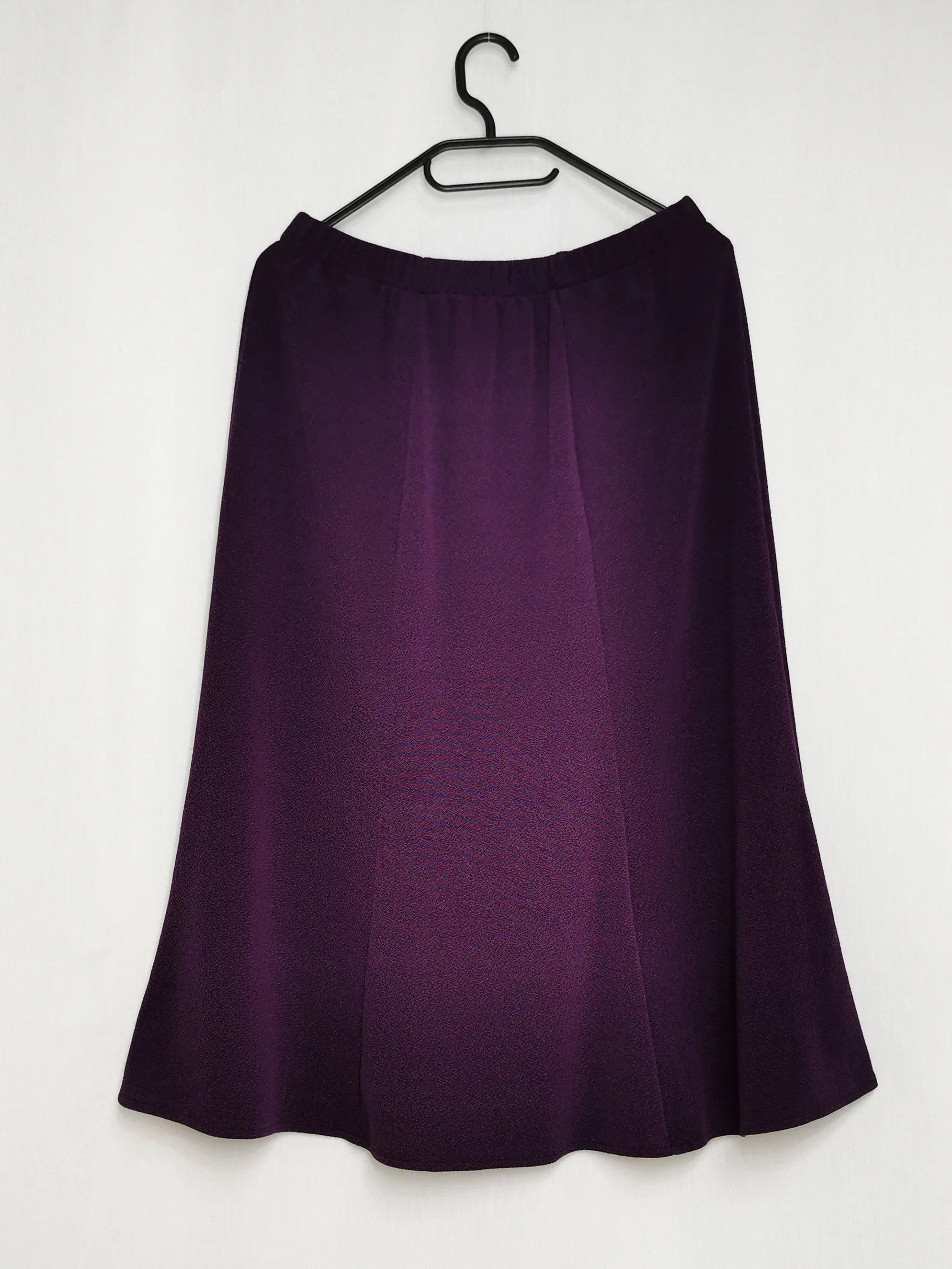 Vintage 80s purple minimalist stretch midi bell skirt